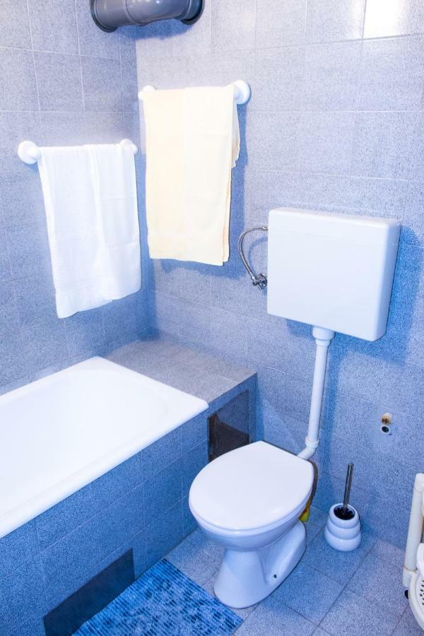 ריסיקה Apartman Dina מראה חיצוני תמונה